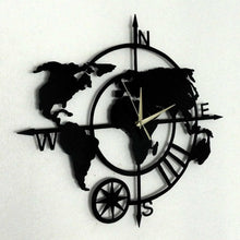 Charger l&#39;image dans la galerie, Horloge Murale Carte du Monde en Métal Noir Mappemonde tendance au design industriel
